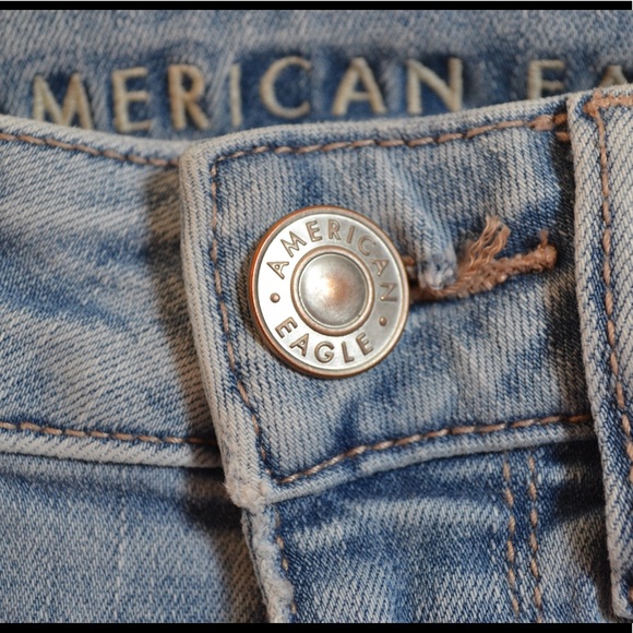 American Eagle Light Wash Distressed High Rise Jeggings - Picture 6 of 7